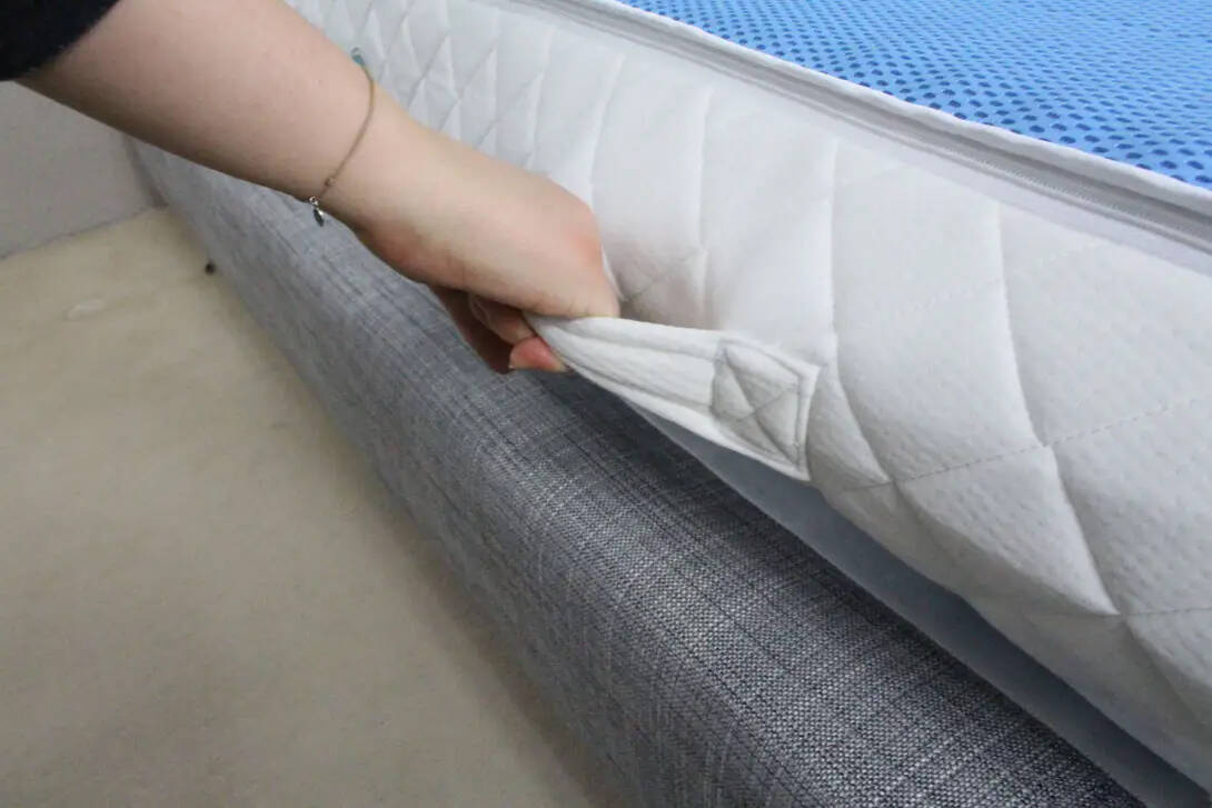Haltegriffe der Weltbett Matratze
